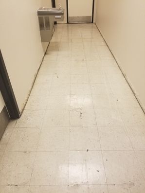 Before & After Floor Cleaning in Pheonix, AZ (1)