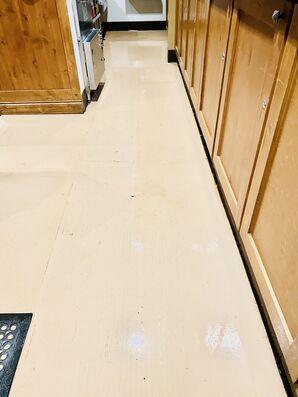 Before / After floor cleaning Country Club in Surprise, AZ (2)