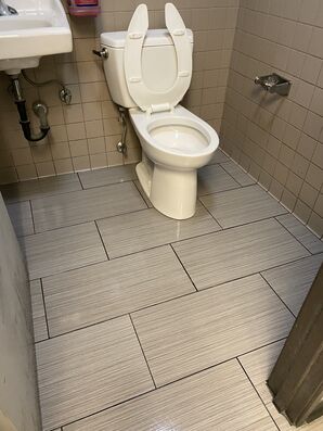 Before & After Commercial Restroom  Deep Cleaning in Phoenix, AZ (2)