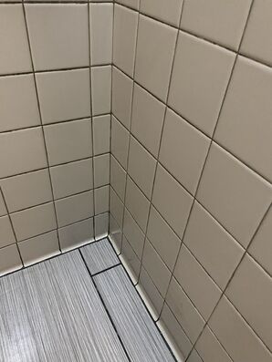 Before & After Commercial Restroom  Deep Cleaning in Phoenix, AZ (3)